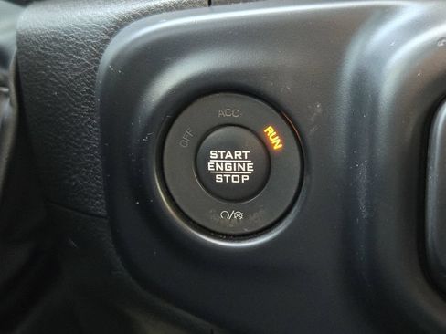 Used 2022 Jeep Wrangler Unlimited Rubicon 4xe w/ Cold Weather Group AWD/4WD image 25