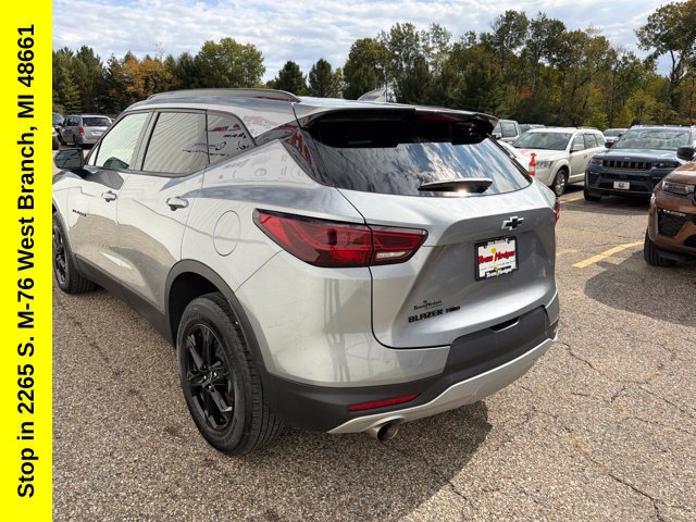 Used 2024 Chevrolet Blazer LT w/ Convenience Package AWD/4WD image 9