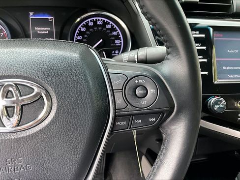 Used 2020 Toyota Camry SE FWD image 24