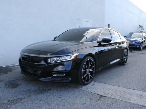 Used 2020 Honda Accord Sport image 3
