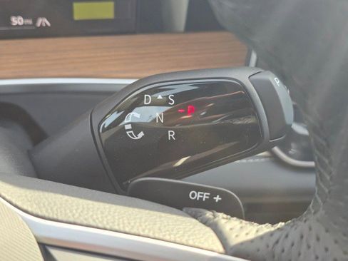 New 2026 Volkswagen Tiguan SEL R-Line AWD/4WD image 33