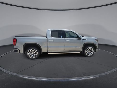 Used 2024 GMC Sierra 1500 Denali w/ Denali Reserve Package AWD/4WD image 9