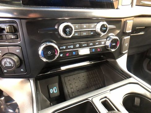 Used 2024 Ford F150 Platinum w/ Equipment Group 702A High AWD/4WD image 18