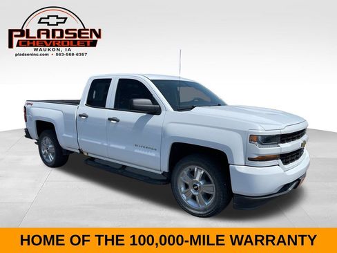 Used 2017 Chevrolet Silverado 1500 Custom w/ Custom Convenience Package AWD/4WD image 7