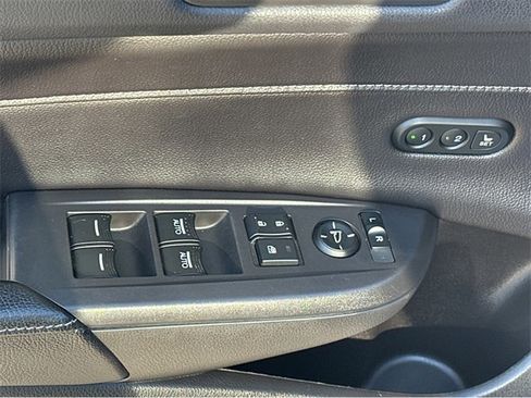 Used 2020 Acura ILX w/ Premium Package image 29