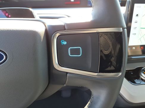 Used 2025 Ford Expedition Max Active image 25