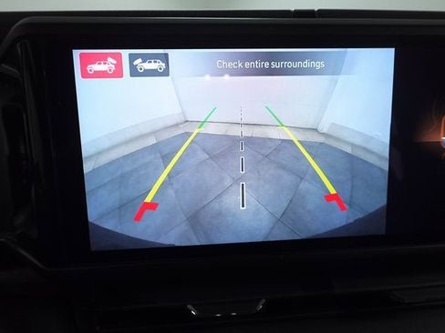 Used 2024 Jeep Wrangler Unlimited Sahara w/ Technology Group image 17