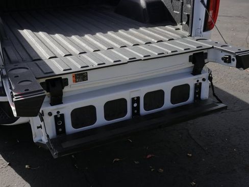 Used 2024 GMC Sierra 1500 AT4 w/ AT4 Premium Package image 8