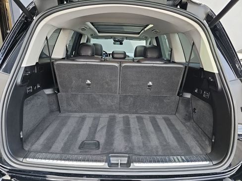 Used 2024 Mercedes-Benz GLS 450 4MATIC image 38