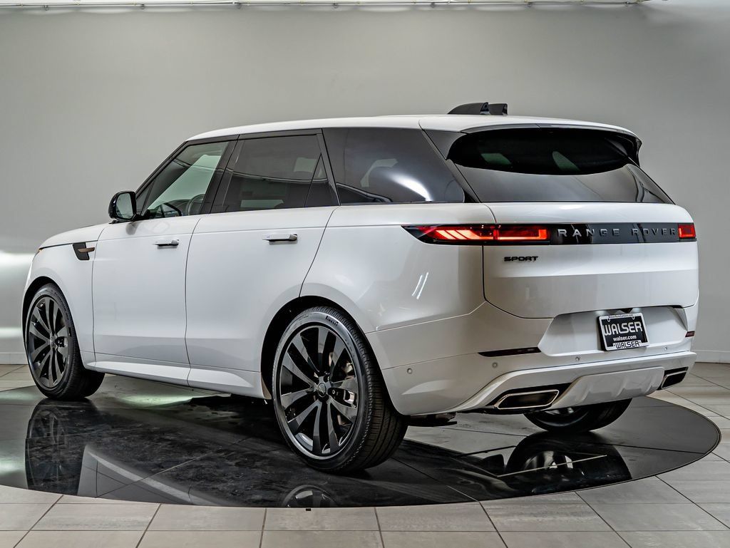 New 2026 Land Rover Range Rover Sport Dynamic SE AWD/4WD image 7