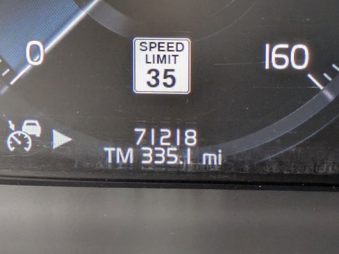 Used 2020 Volvo XC90 T6 Momentum image 33