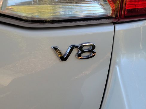 Used 2013 Toyota Land Cruiser image 30