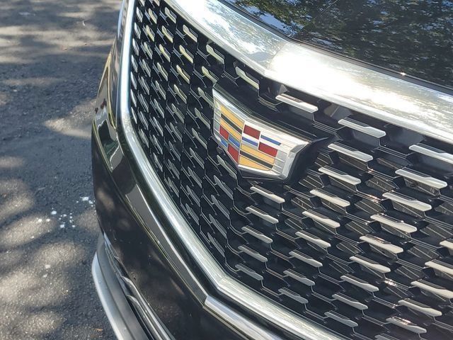 Used 2021 Cadillac XT5 Premium Luxury w/ LPO, Premium Carpet Package FWD image 10