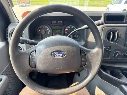 Used 2018 Ford E-350 and Econoline 350 Super Duty w/ Power Windows & Locks Group RWD image 9