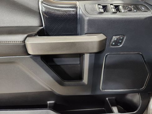 Used 2022 Ford F250 Platinum w/ Tremor Off-Road Package image 42