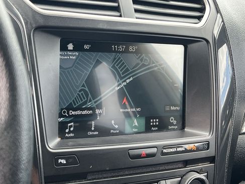 Used 2018 Ford Explorer XLT w/ Equipment Group 202A AWD/4WD image 20