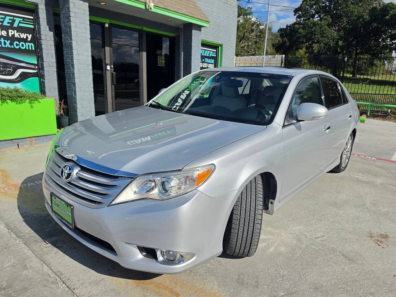 Used 2011 Toyota Avalon Limited FWD image 59
