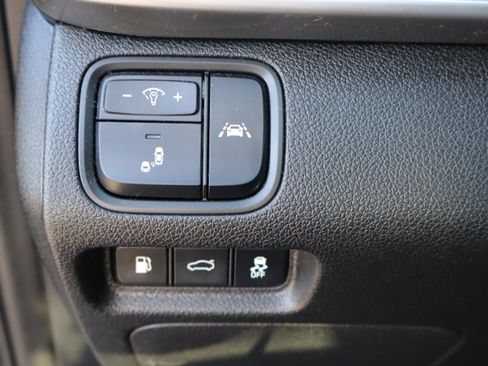 Used 2019 Kia Optima S FWD image 18