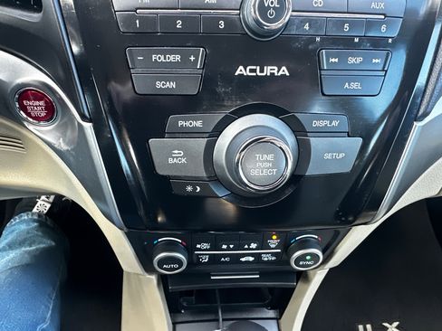 Used 2018 Acura ILX image 14