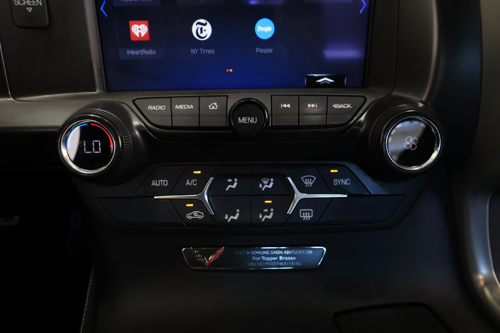 Used 2019 Chevrolet Corvette Grand Sport w/ Carbon Flash Badge Package RWD image 29
