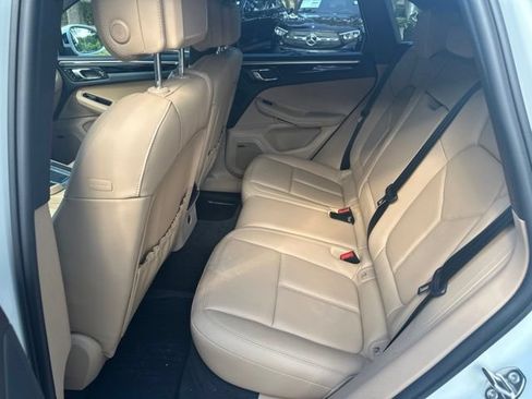 Used 2021 Porsche Macan AWD/4WD image 9