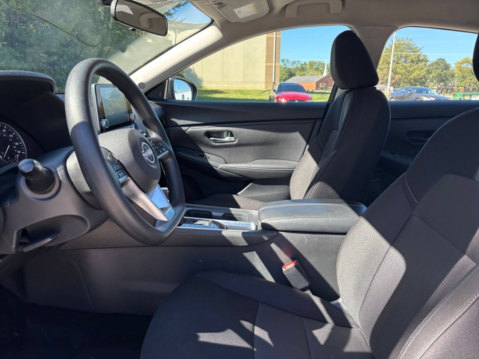Used 2025 Nissan Sentra SV FWD image 24