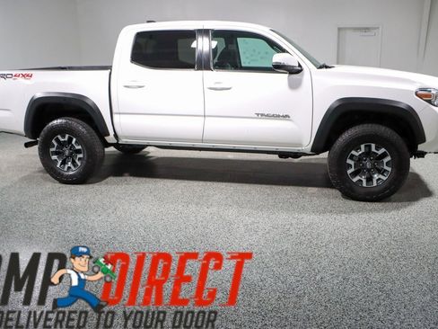 Used 2023 Toyota Tacoma TRD Off-Road image 6