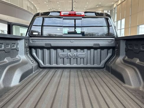 New 2026 GMC Canyon Denali AWD/4WD image 12