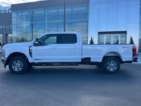 New 2026 Ford F250 Lariat w/ Lariat Premium Package image 12