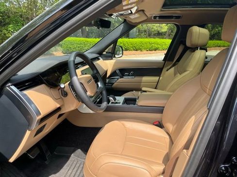Certified 2026 Land Rover Range Rover Long Wheelbase SE AWD/4WD image 5