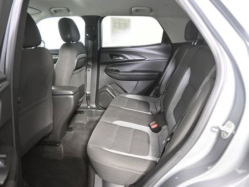 Used 2024 Chevrolet TrailBlazer LT w/ LT Cold Weather Package AWD/4WD image 17