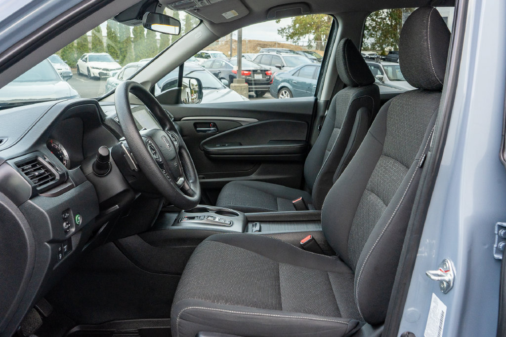 Used 2023 Honda Ridgeline Sport image 9