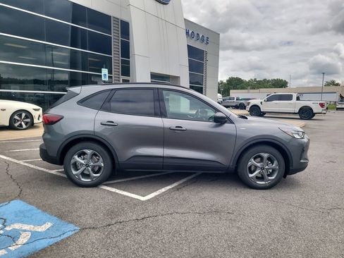 New 2025 Ford Escape ST-Line w/ Equipment Group 301A image 2