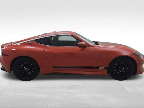 Used 2024 Nissan Z Performance w/ Heritage Edition image 10