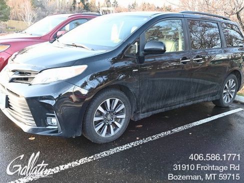 Used 2018 Toyota Sienna XLE Premium image 1