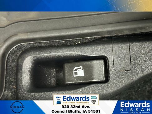 Used 2018 Subaru Forester 2.5i Touring w/ Popular Package #2 AWD/4WD image 27