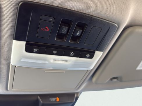 Used 2023 Mitsubishi Outlander SE FWD image 21