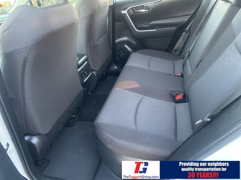 Used 2022 Toyota RAV4 XLE image 25