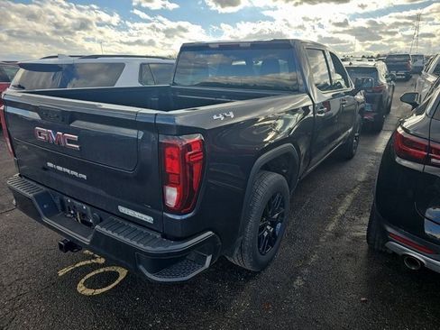 Used 2022 GMC Sierra 1500 Elevation image 3