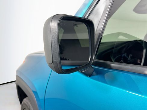 Used 2022 Jeep Renegade Latitude w/ Convenience Group image 16