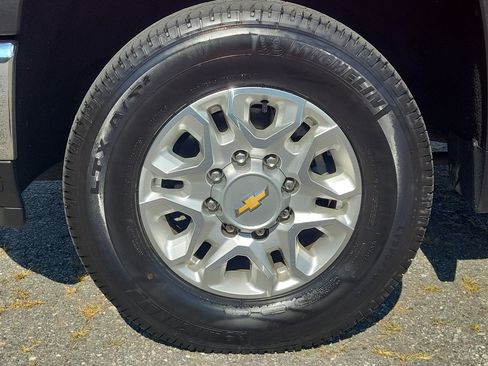 Used 2024 Chevrolet Silverado 3500 LT w/ All Star Edition AWD/4WD image 12