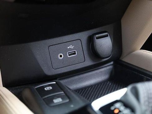 Used 2020 Nissan Rogue SL w/ Premium Package FWD image 17