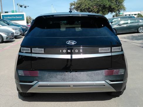 Used 2024 Hyundai Ioniq 5 SEL RWD image 7