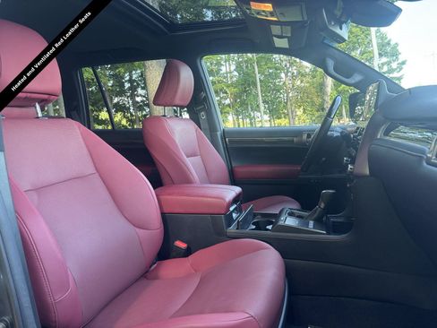 Used 2023 Lexus GX 460 Premium AWD/4WD image 5