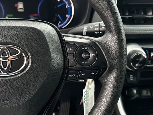 Certified 2024 Toyota RAV4 LE image 22