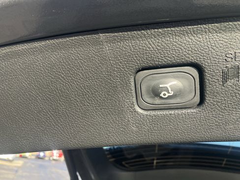 Used 2024 Ford Edge Titanium AWD/4WD image 14
