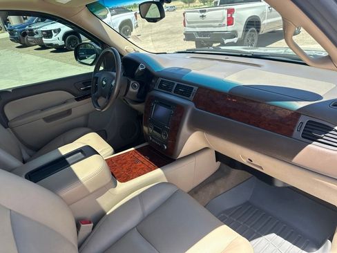 Certified 2014 Chevrolet Tahoe LTZ AWD/4WD image 31