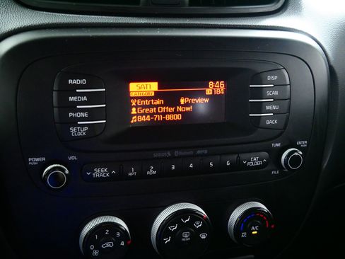 Used 2015 Kia Soul FWD image 22