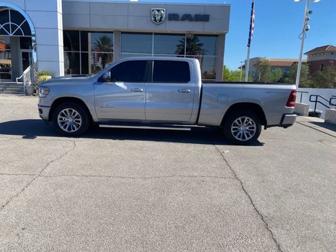 Used 2023 RAM 1500 Laramie AWD/4WD image 9