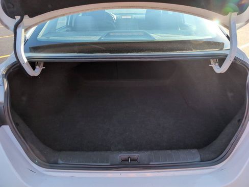 Used 2024 Nissan Sentra S FWD image 6